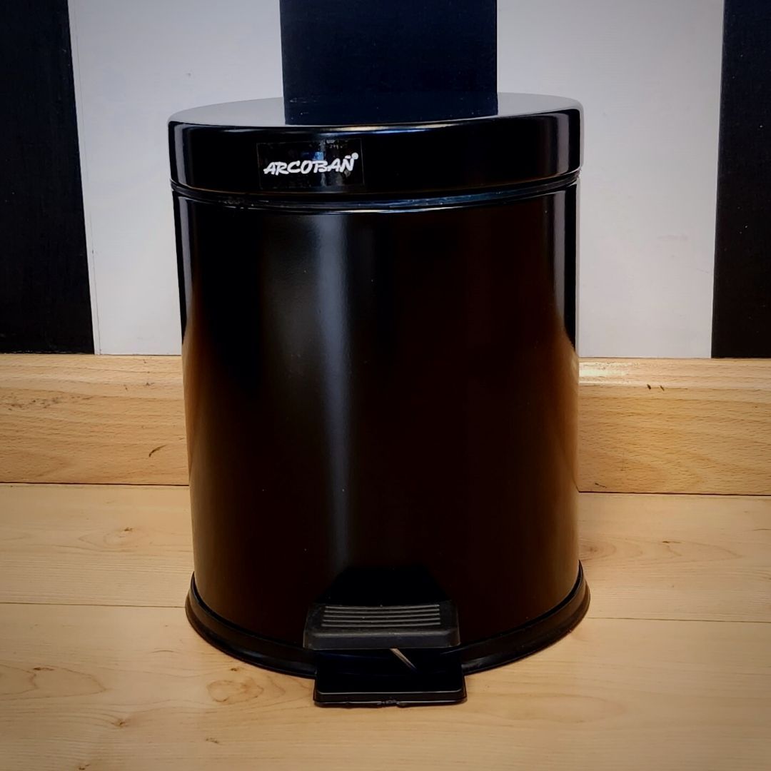 Papelera De Acero Inoxidable Con Pedal 5 Litros - Negra, Ideal Para Cocina U Oficina